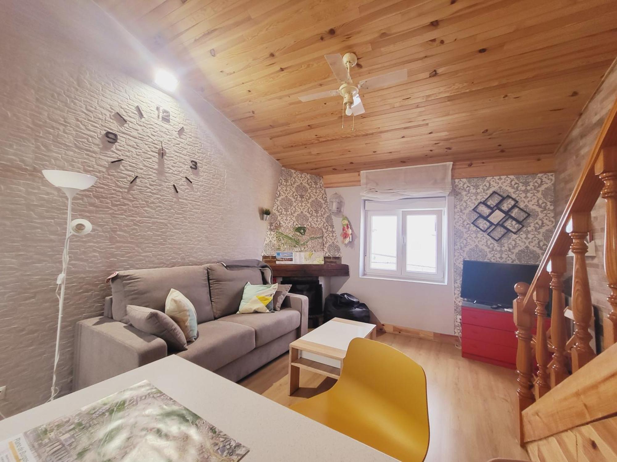 Apartamento Santa Agueda Burgo Esterno foto